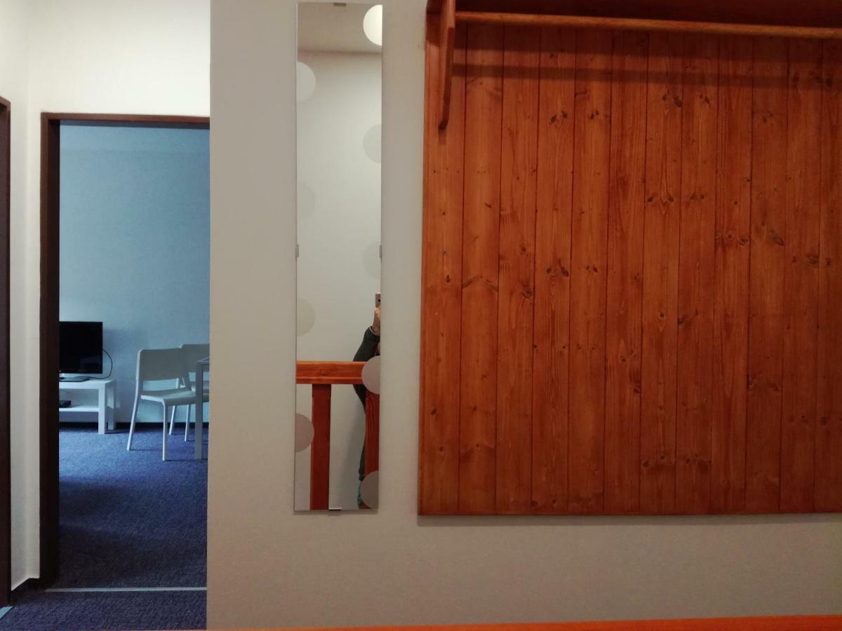 Apartman Prefa Benesov nad Ploucnici Eksteriør bilde